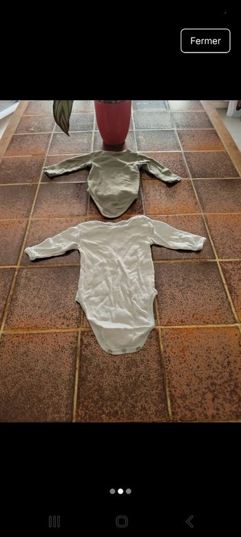 Lot 2 bodies manches longues