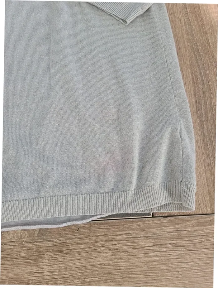 Tshirt scintillant taille S - photo numéro 2