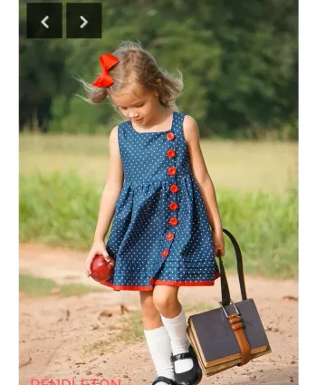 Robe 5 ans fait main TBE