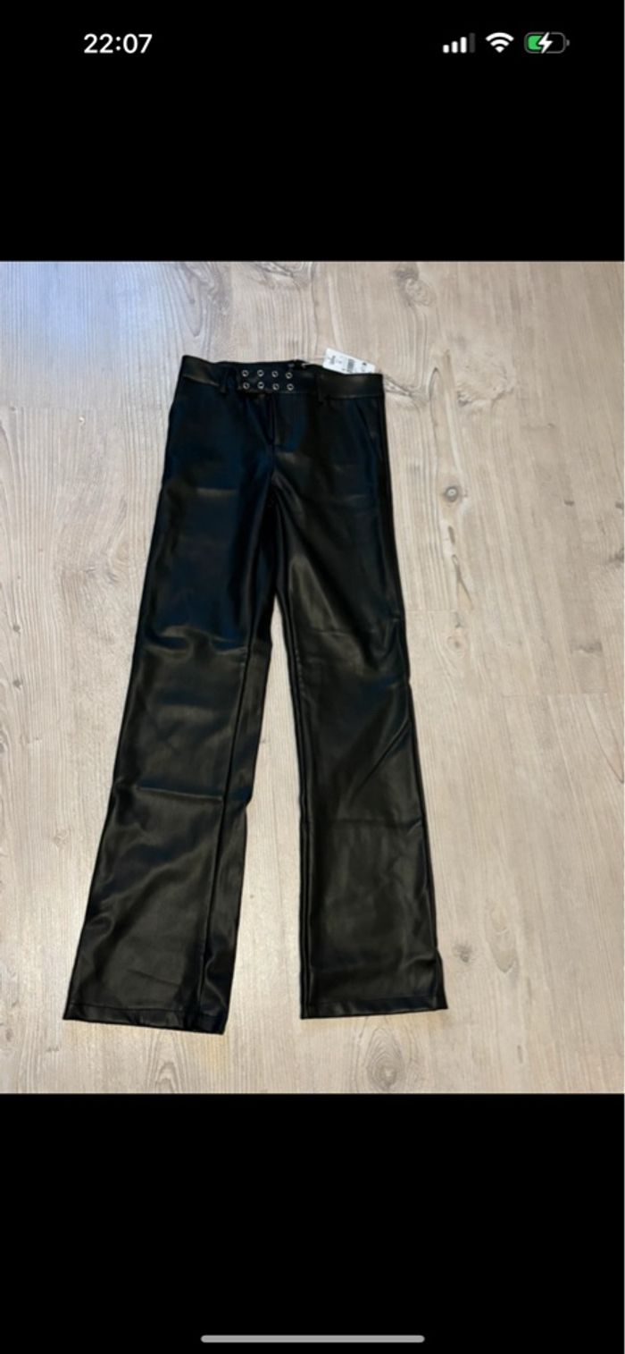 Pantalon en cuir - photo numéro 2