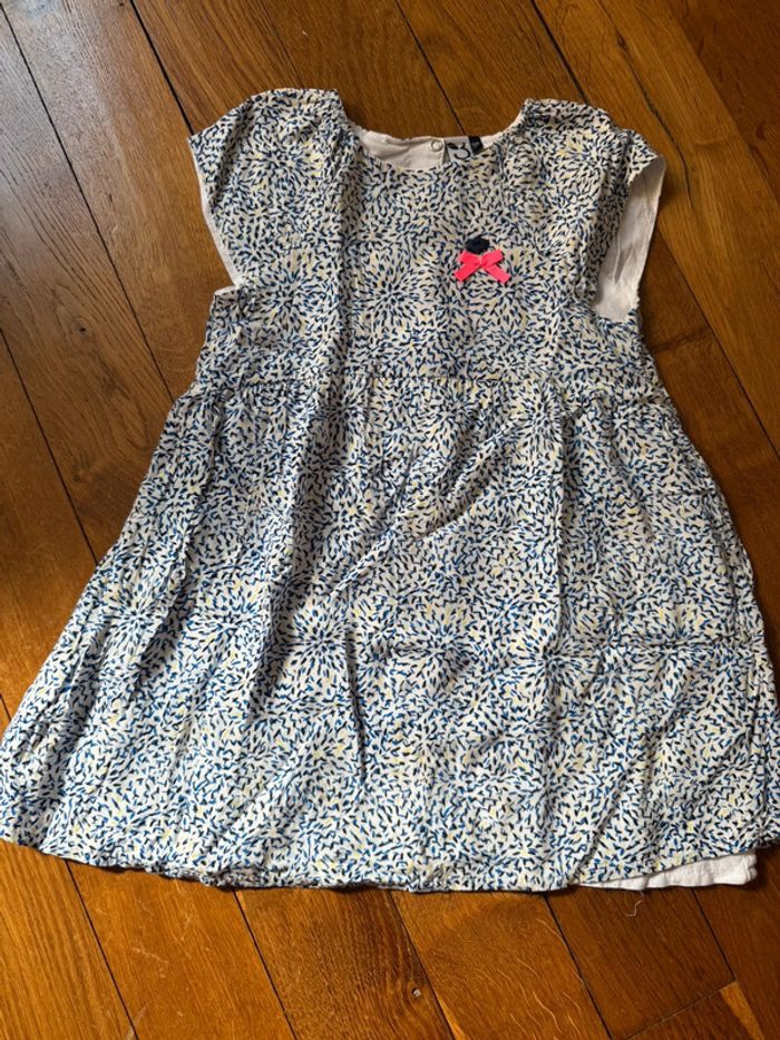 Très jolie robe légère 3 pommes 2-3 ans neuve