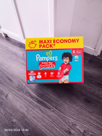 1 carton Pampers Taille 6 