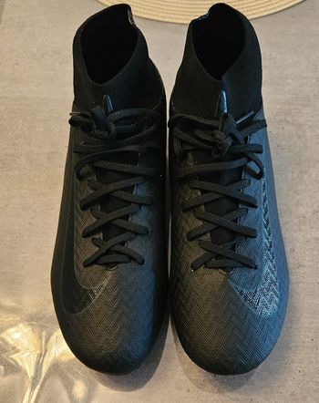 Chaussure crampon foot neuves
