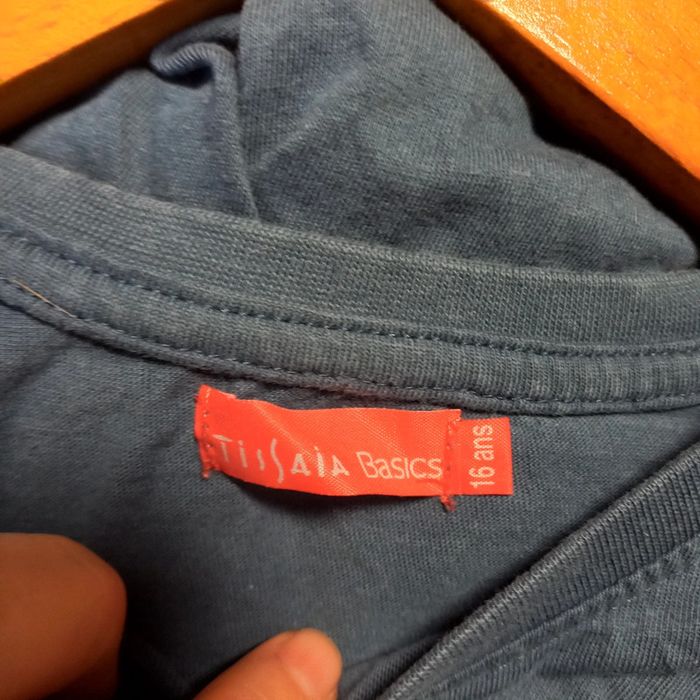 Tee shirt manches longues bleu à motifs - photo numéro 3