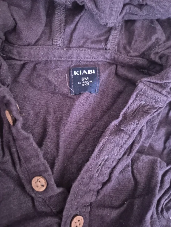Chemise avec capuche 6 mois - photo numéro 2