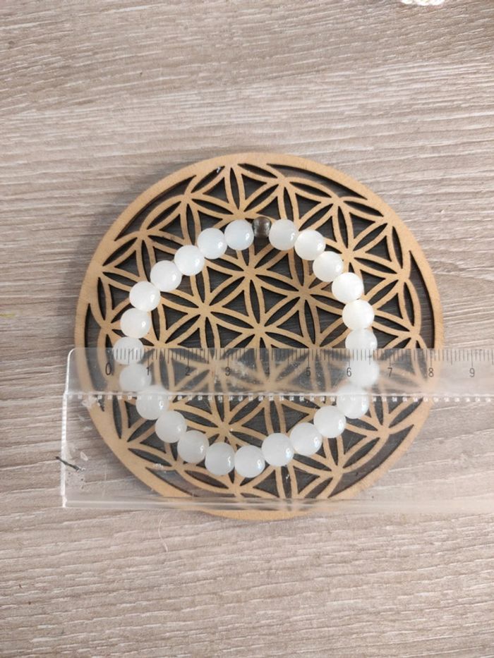 📿 Bracelet en pierre de lune – Perles 8 mm + perle métal (élastique) - photo numéro 5