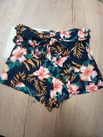 Short fluide fleuri shein taille S