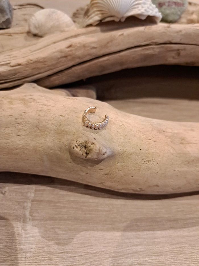 Faux piercing