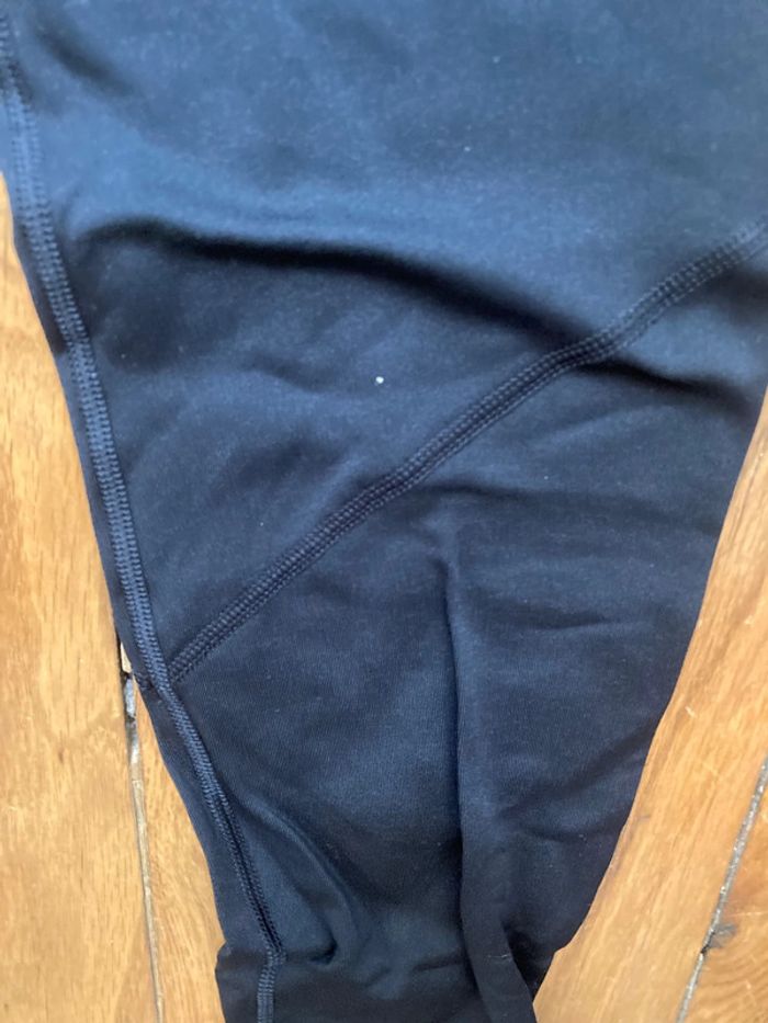 Legging Nike Pro Hyperwarm noir – Taille 13/15 ans – Neuf avec étiquettes Jamais porté - photo numéro 3