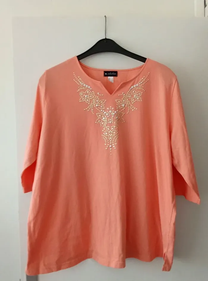 T-shirt ⭐ Très bon état ⭐ Taille 54 ⭐ M.collection