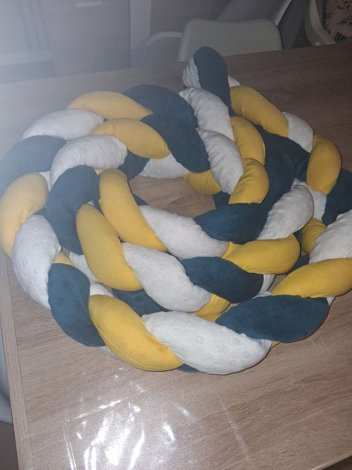 Tresse tour de lit bebe