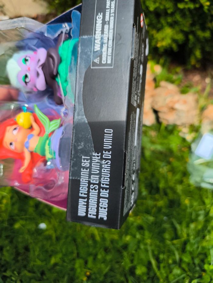 Playset set Disney showcase Ariel little mermaid sirène Ursula disigner pop Funko figurine figure - photo numéro 5