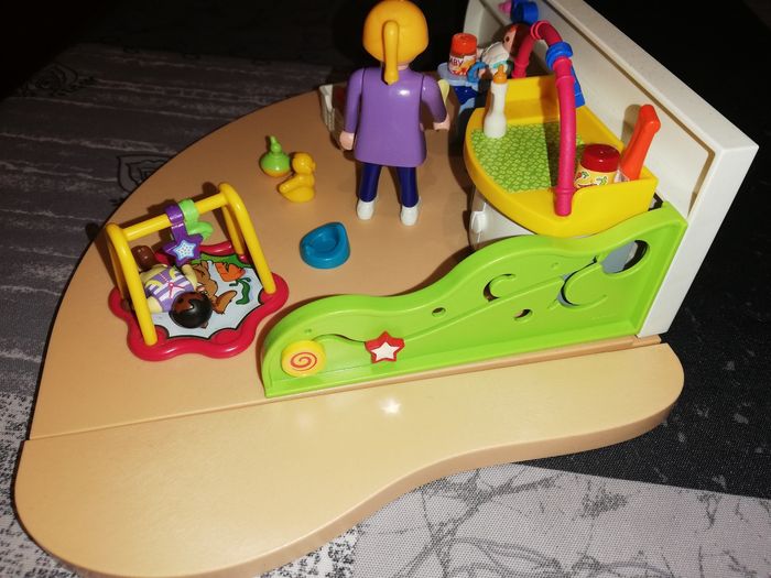 Espace crèche playmobil 70282 - photo numéro 3