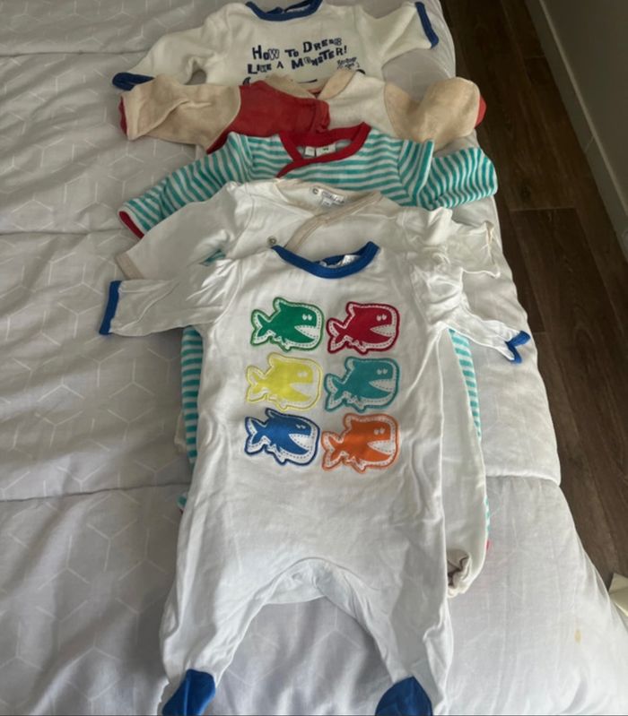 Lots de vêtements bébé garçons - photo numéro 2