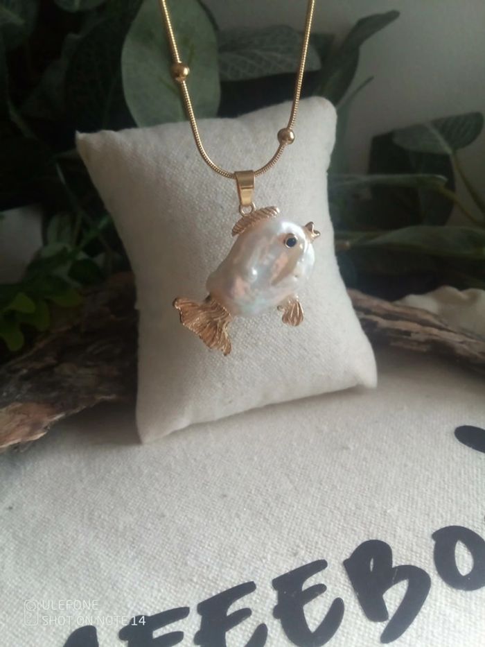 Collier poisson en perle de culture d'eau douce naturelle - photo numéro 2