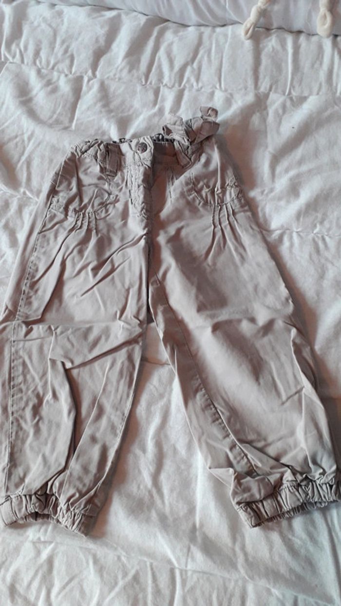 Pantalon fille beige 3 ans/94 cm