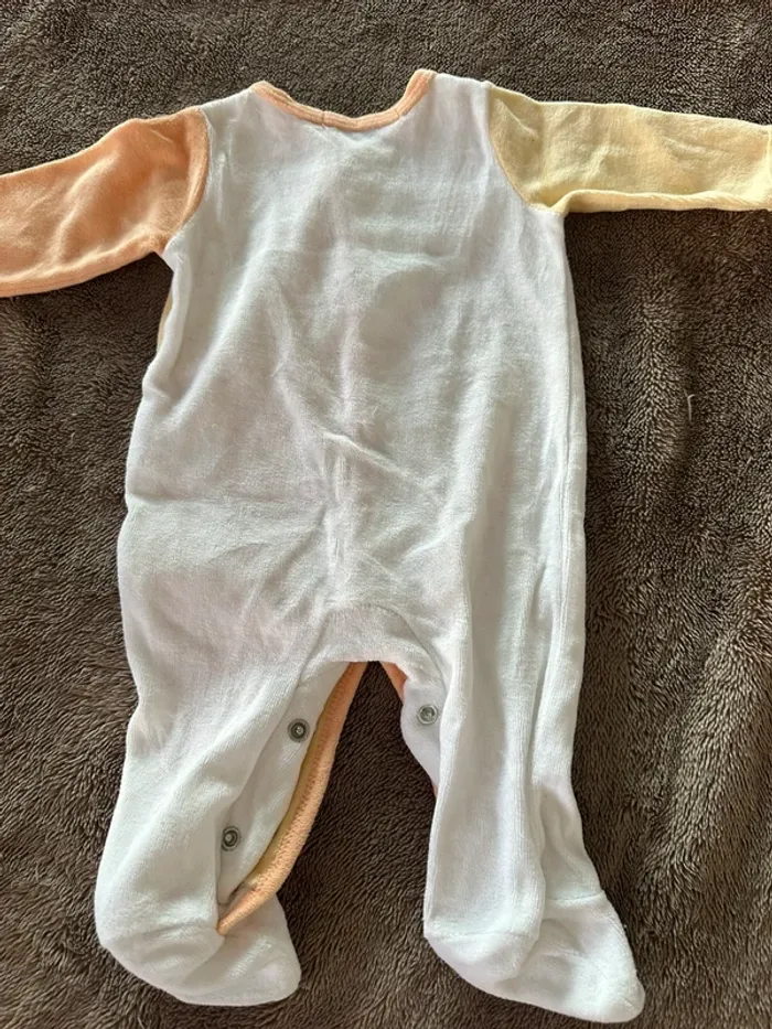 Pyjama 1 mois - photo numéro 2