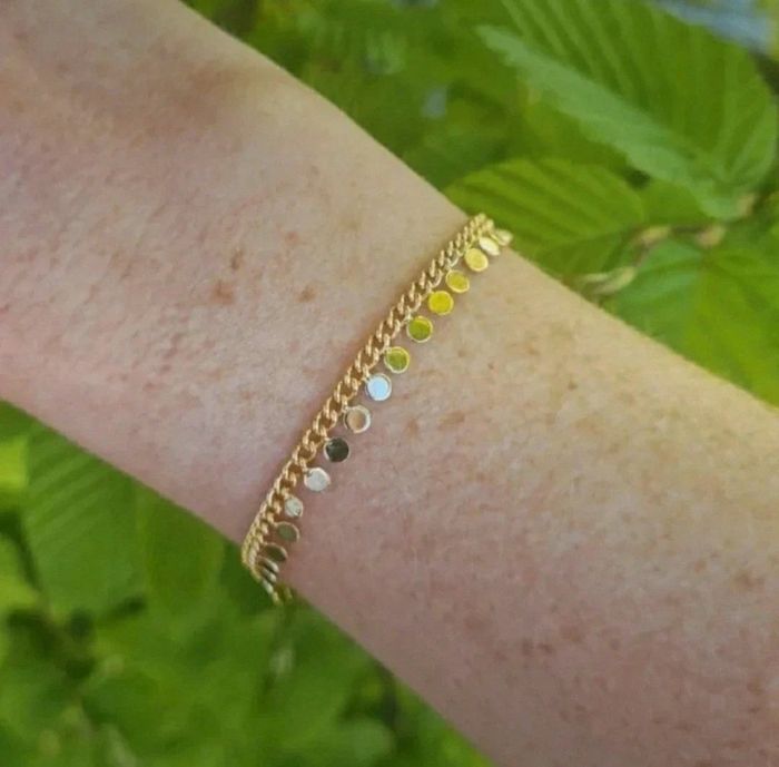 Bracelet chaîne femme pampilles rondes plaqué or