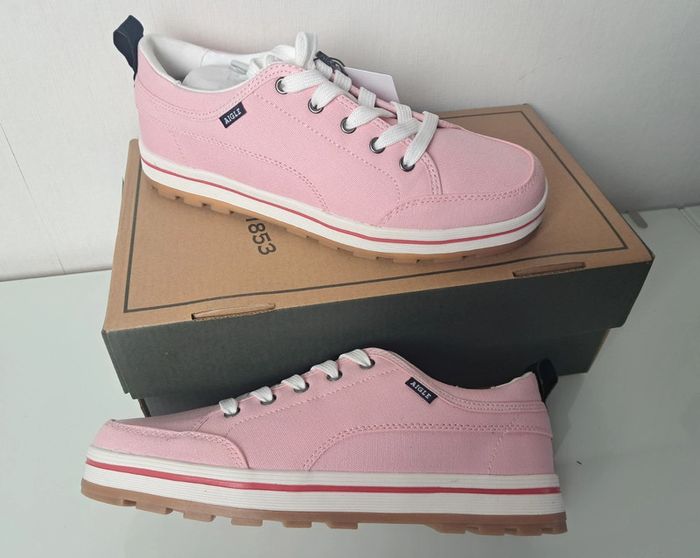 Aigle baskets chaussures été P.37 neuves