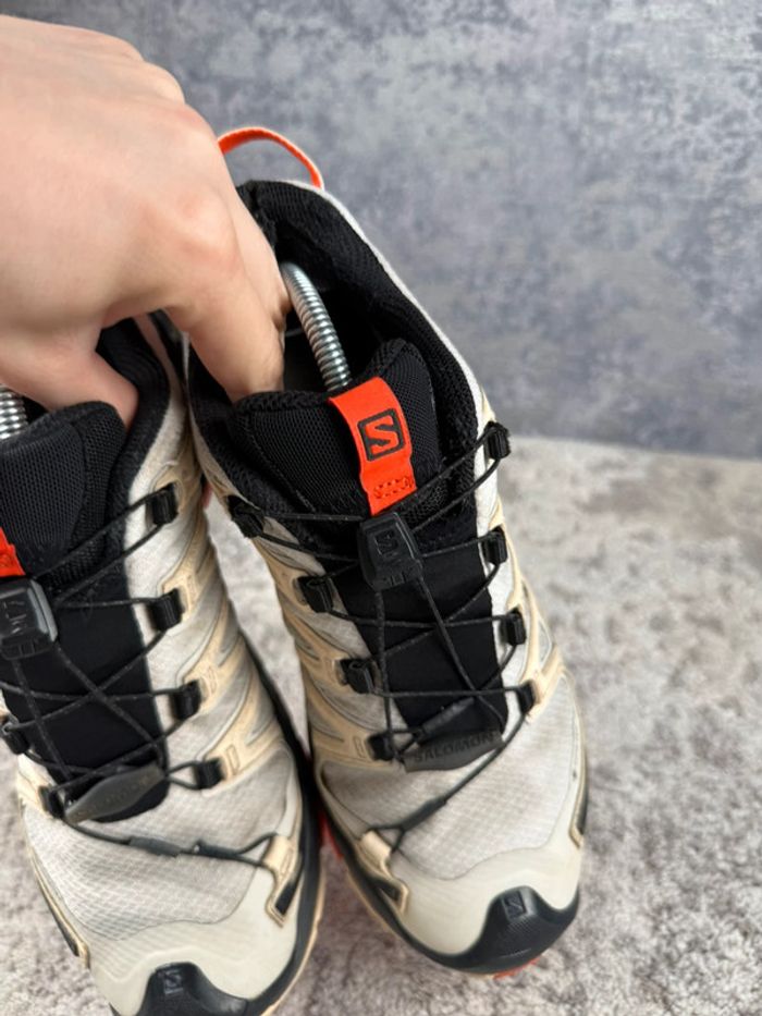 Salomon XA Pro 3D V8 - Gore-Tex - Black & White & Orange - photo numéro 13