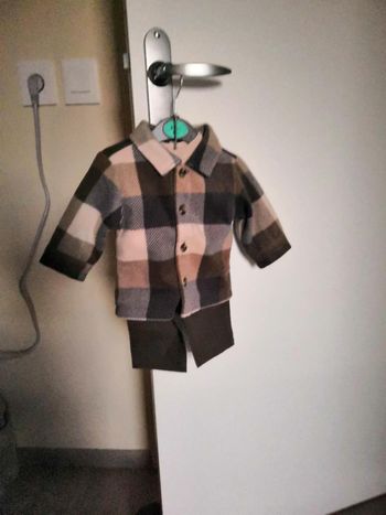 Ensemble 3 pièces (Surchemise polaire carreaux + pantalon + tee-shirt) 3 mois Plus Collection