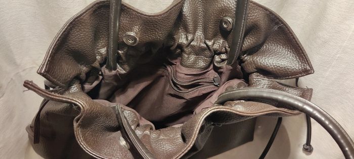 Sac noir fourre tout/sceau en cuir - photo numéro 5