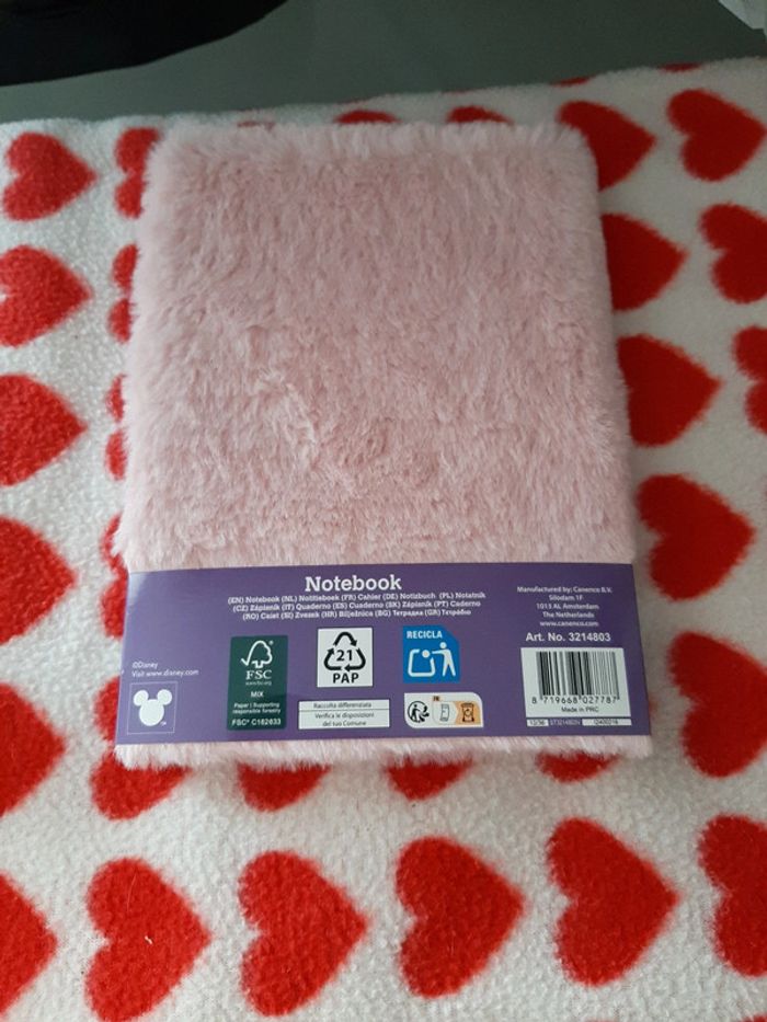 Livre cahier en peluche stitch - photo numéro 3