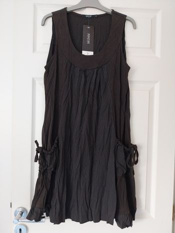 Jolie robe neuve marque Agathe Valmont taille 42