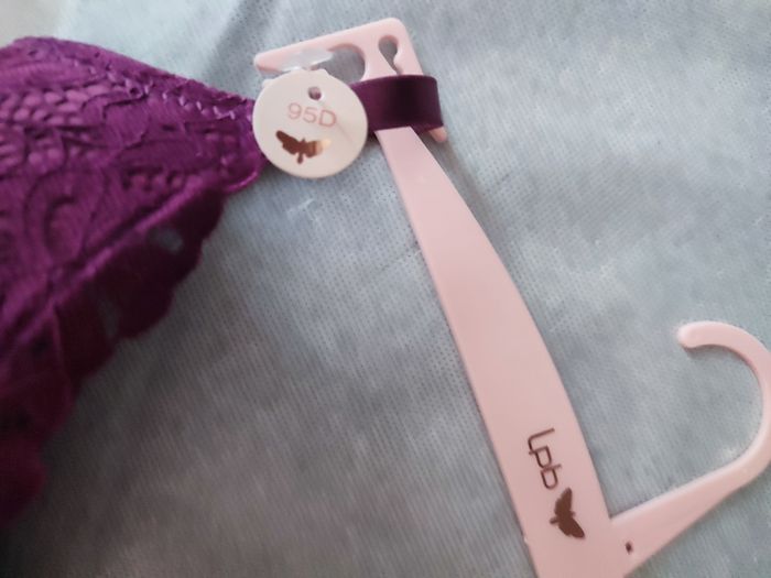 Soutien gorge 95D Les petites bombes - photo numéro 3