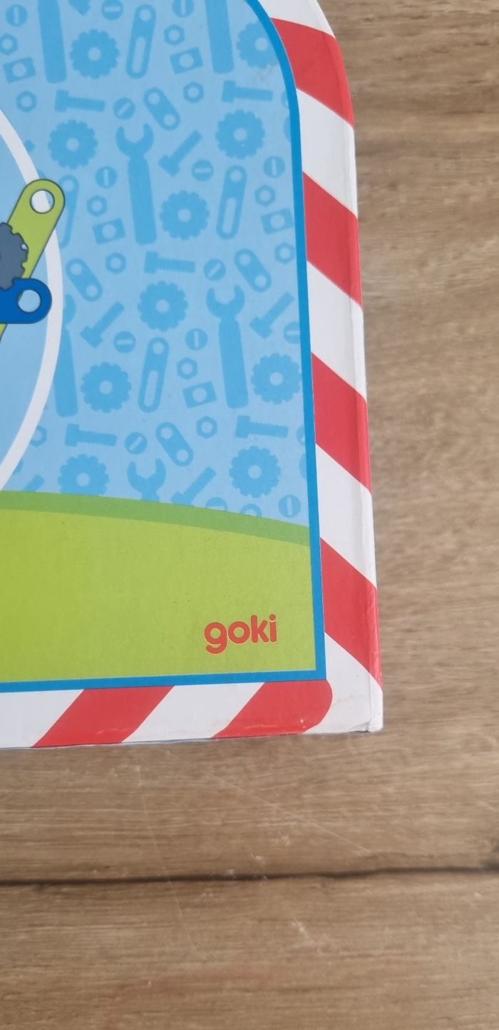 Valise avec véhicules de construction bois neuf - photo numéro 8