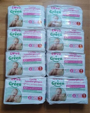 8 paquets couches taille 4 love And Green