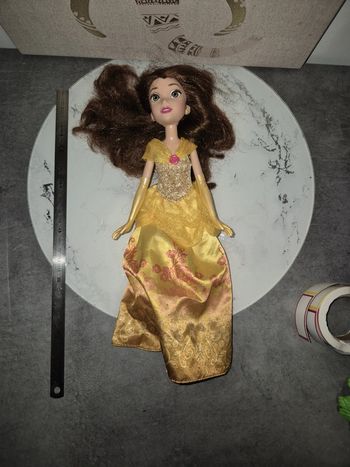 Poupée barbie belle