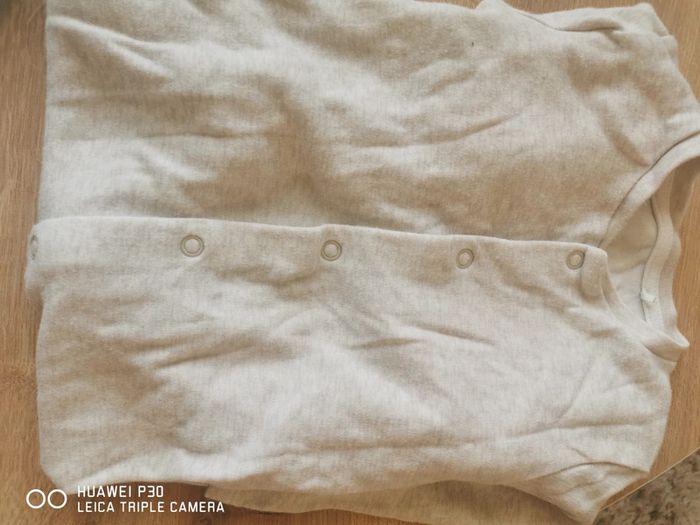 Lot 2 pyjamas léger 9 mois - photo numéro 3
