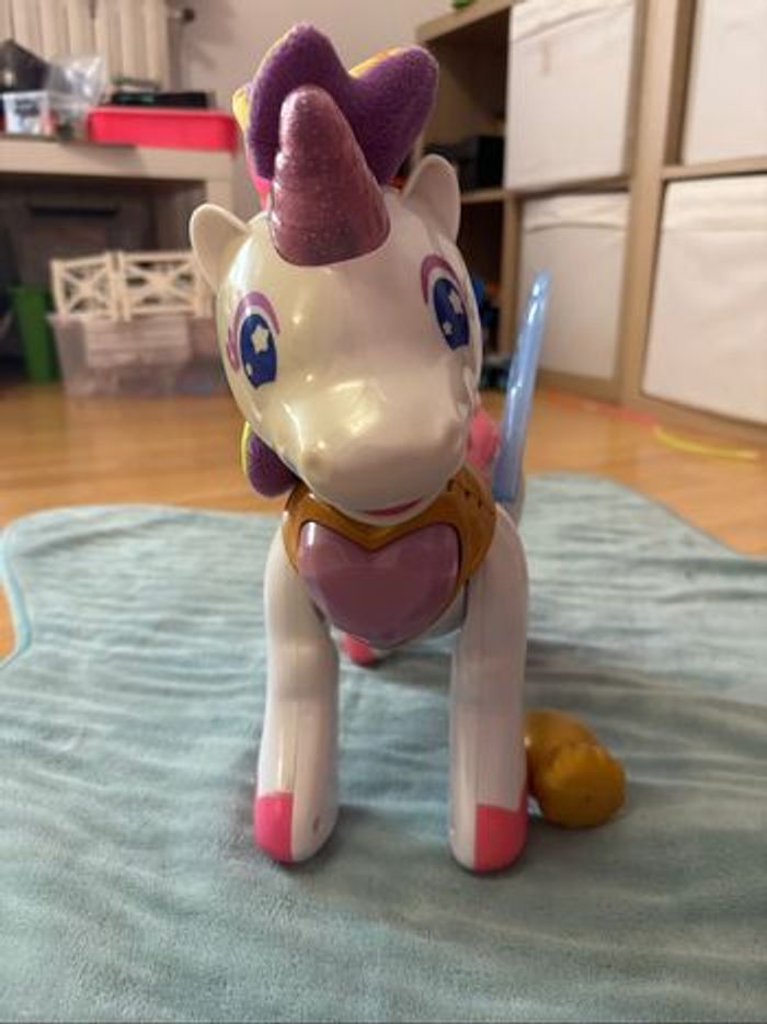 azalée la licorne vtech