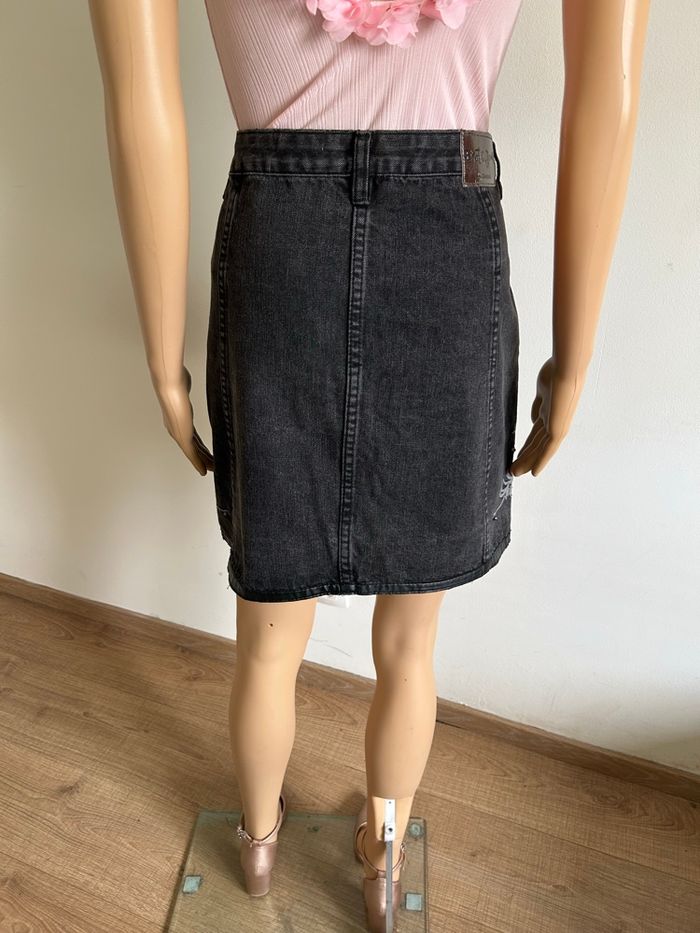 Jupe noire neuve en jean Desigual taille 34 (taille très grand) - photo numéro 5