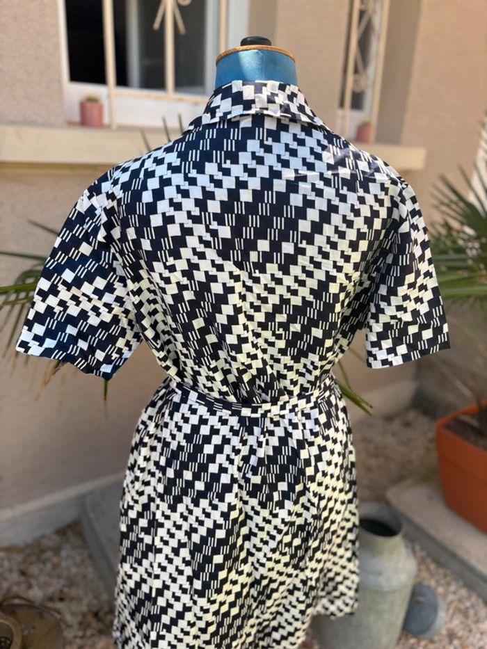 Robe à motif des années 70 - en très bon état - taille 42/XL - photo numéro 6