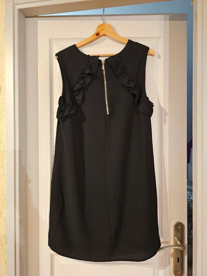 Petite robe noire - photo numéro 2