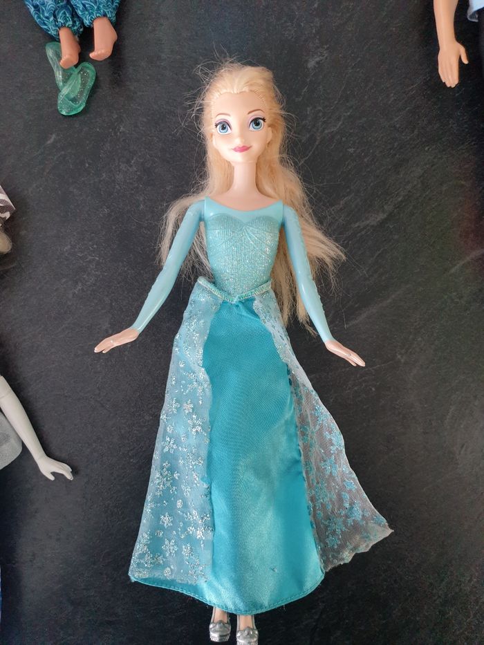 Lot 6 poupées Disney - photo numéro 7