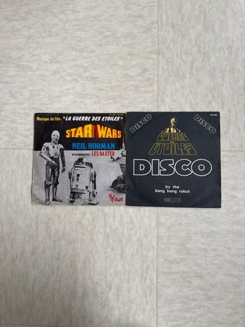 Lot 2 Vinyles 45T vintage Star Wars - la guerre des étoiles et disco