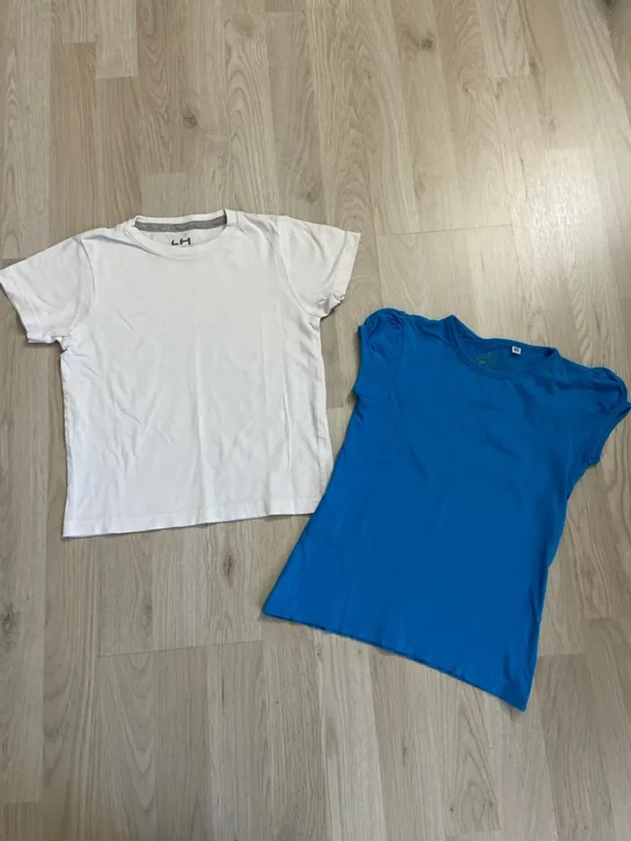 Lot de 2 t-shirts à manches courtes Taille 6 ans