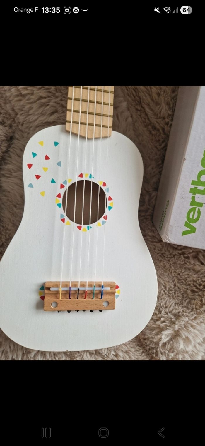 Guitare vertbaudet - photo numéro 2