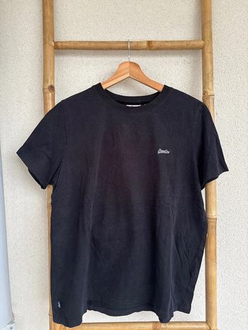 t-shirt noir superdry taille 42