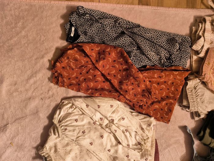 Lot vêtements 8 ans - photo numéro 4