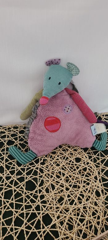Doudou Peluche Musicale souris Les Jolis Pas Beaux Moulin Roty