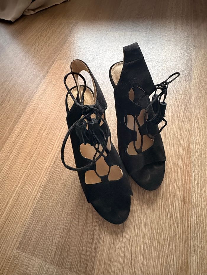 chaussure à Talon - photo numéro 2