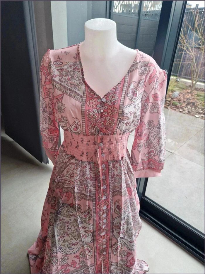Robe rose pâle à motif - Taille XL - Aumora