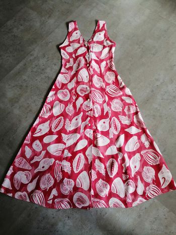 Robe imprimée rouge et blanche Faite par une couturière