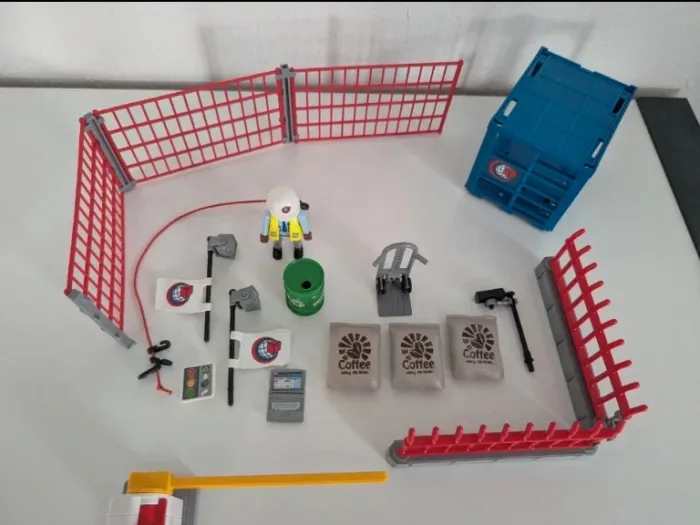 Playmobil 70773 espace de stockage city action cargo port - photo numéro 10