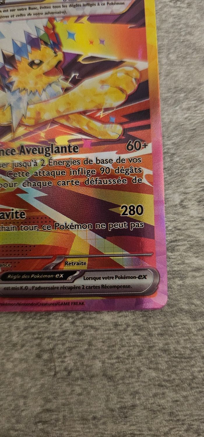 Carte Pokémon Voltali EX évolutions prismatiques - photo numéro 5