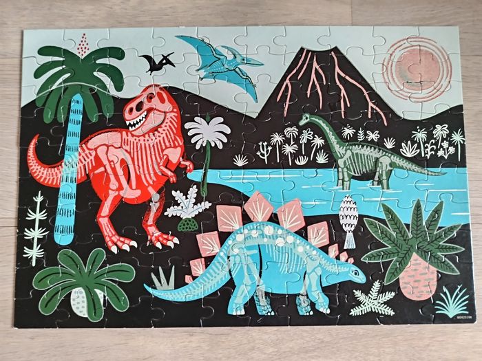 Puzzle phosphorescent dinosaures - photo numéro 2